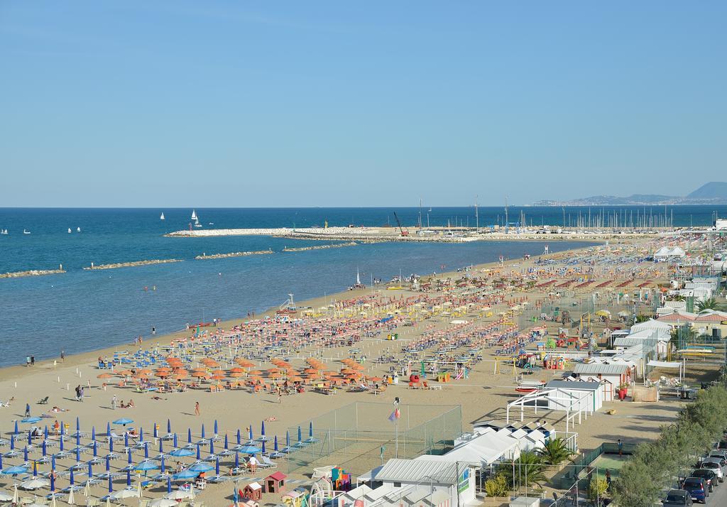 Hotel Bel Sit Senigallia Exteriör bild
