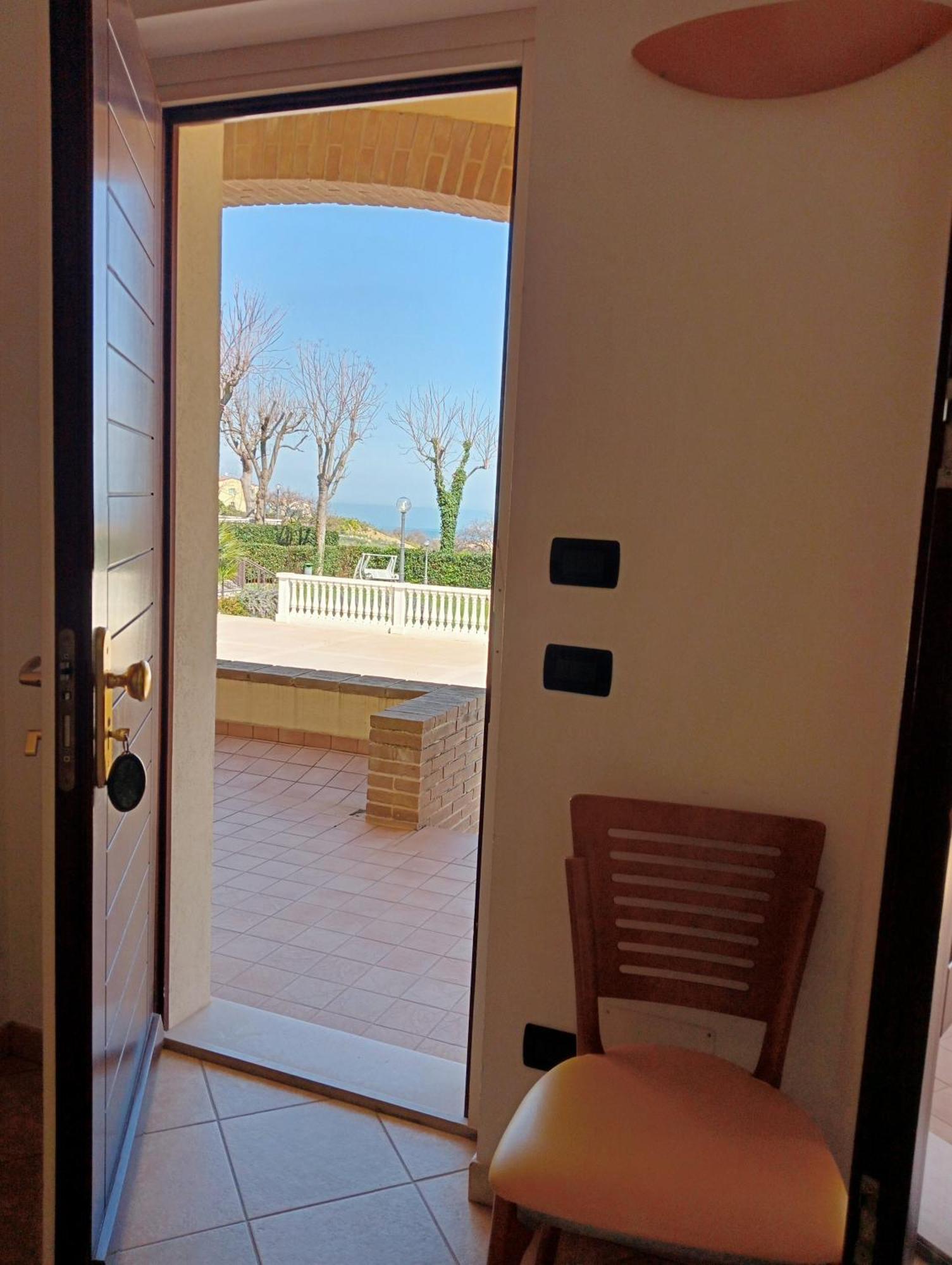 Hotel Bel Sit Senigallia Exteriör bild